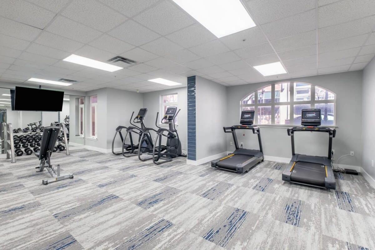 4B 3Ba Premium Family Apartment With Gym シャーロット エクステリア 写真