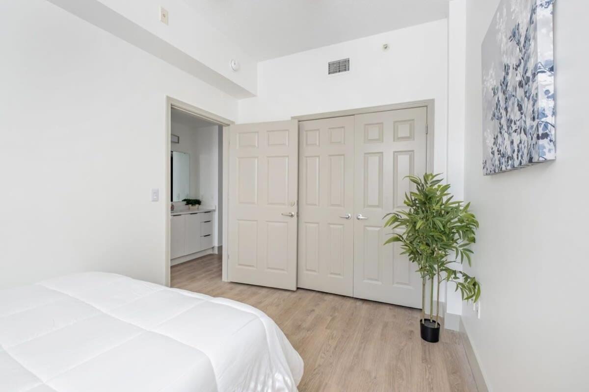 4B 3Ba Premium Family Apartment With Gym シャーロット エクステリア 写真