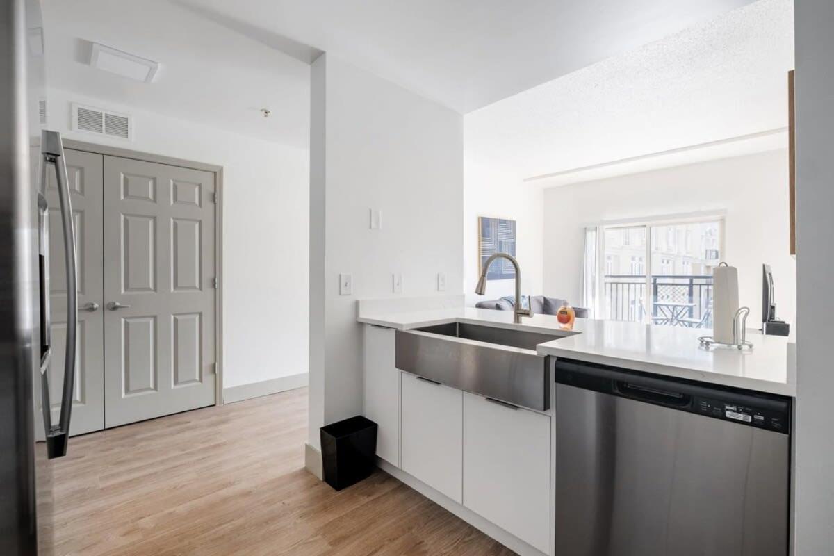 4B 3Ba Premium Family Apartment With Gym シャーロット エクステリア 写真